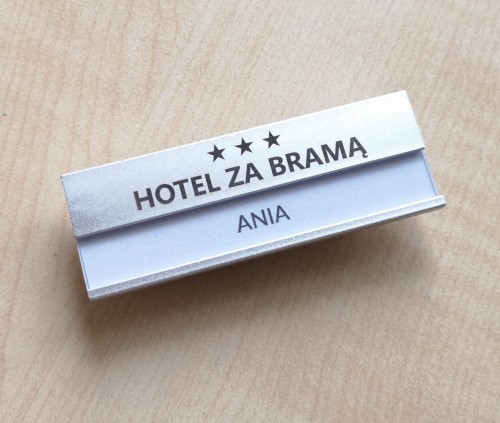 Identyfikator aluminium 70x25 mm MIRA z wymienną karteczką grawer id: 953 1