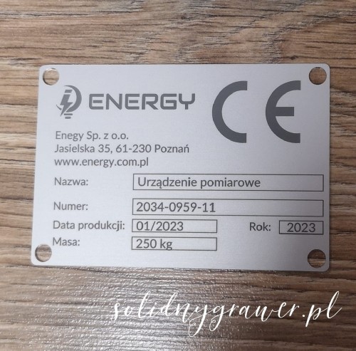 tabliczka-znamionowa-zastepcza-aluminiowa-srebrna-95x65mm-z grawerem-laserowym-solidnygrawer-1.jpg