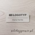 identyfikator-osobowy-pracowniczy-aluminium-anodowane-srebrny-dla-pielegniarki-grawer-laserowy-solidnygrawer-1b.jpg