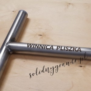 Grawer laserem 120x8 mm na stali nierdzewnej