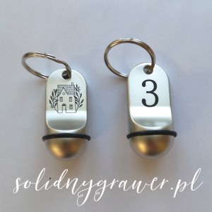 Dwustronnie grawerowany brelok 50x22 mm z kulką stalowy z grawerem Szczecin