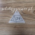 trójkątny-brelok-aluminiowy-z-grawerem-30x30mm-solidnygrawer-1.jpg