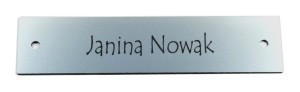 Tabliczka Pop 130x33 mm kolor 04 laminat grawerski kolorze srebrnym grawerowana
