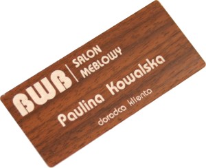 Identyfikator osobowy 70x30 mm z agrafką drewno laminat